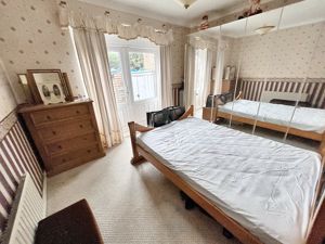 Bedroom- click for photo gallery